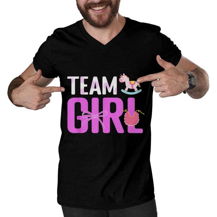 Team Girl Baby Announcement Future Parents Gender Reveal  Men V-Neck Tshirt