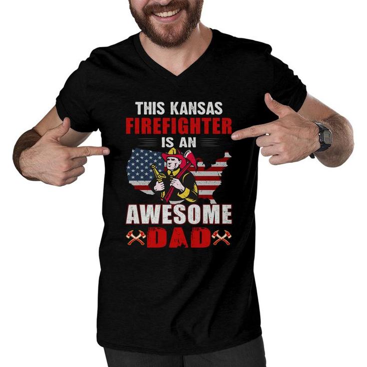 This Kansas Firefighter Is An Awesome Dad Men V-Neck Tshirt