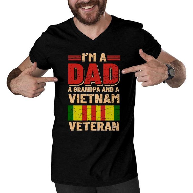 Veteran 2022 Dad Grandpa Vietnam Veteran Vintage Men V-Neck Tshirt