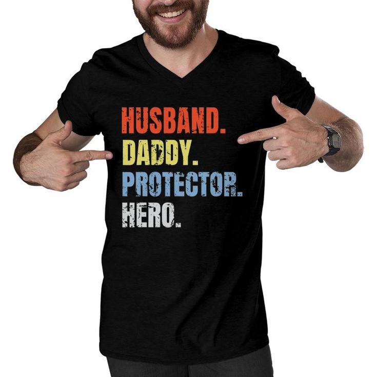 Vintage Husband Daddy Protector Hero Fathers Day Men V-Neck Tshirt