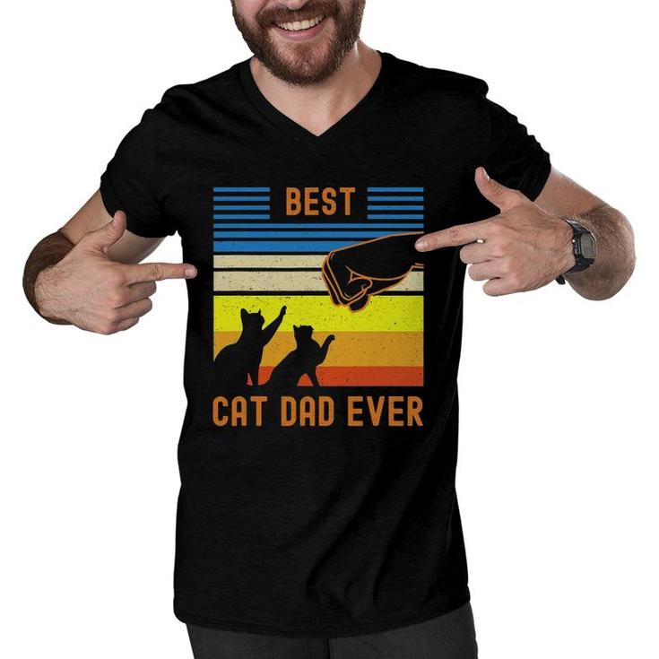 Vintage Retro Best Cat Dad Ever Fist Bump For Fur Daddies Men V-Neck Tshirt