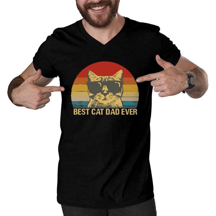 Vintage Retro Best Cat Dad Ever Sunset Fathers Gif Classic Men V-Neck Tshirt