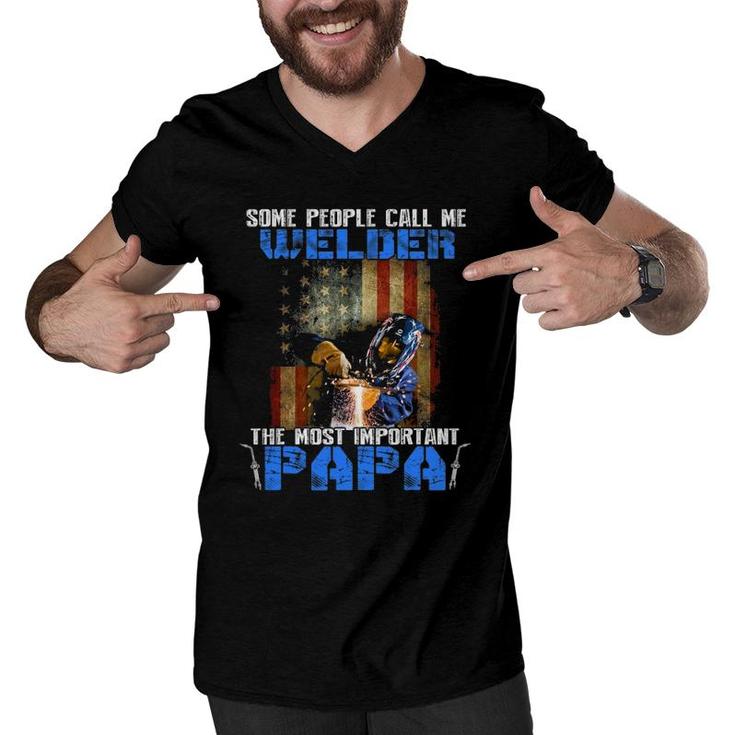 Welder Papa Fathers Day Funny Daddy Men Welding Papa Gift Men V-Neck Tshirt