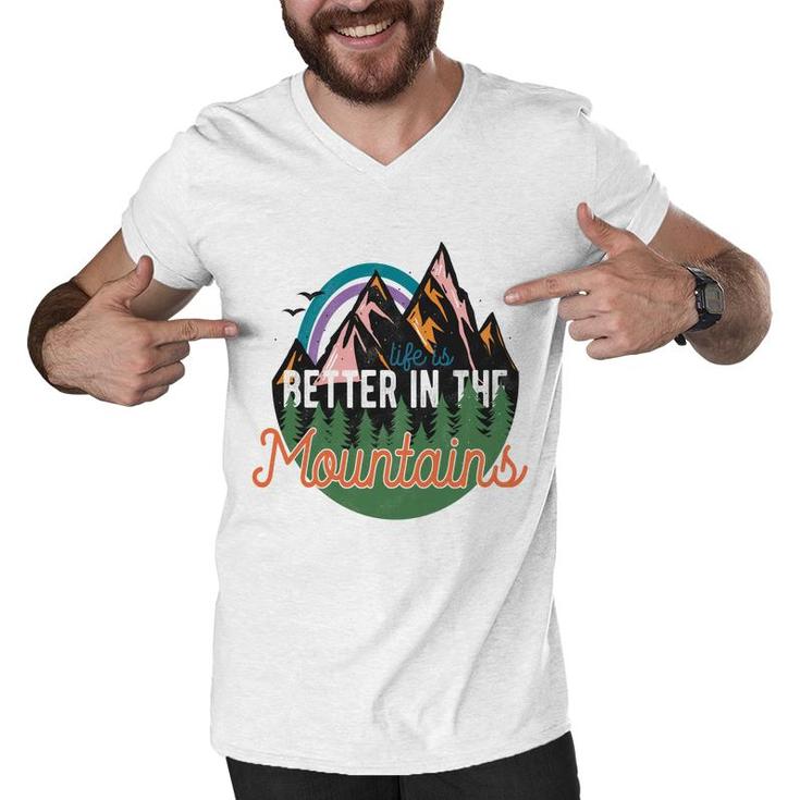 Life Is Better In The Mountains Wild Life  Vintage Style Men V-Neck Tshirt