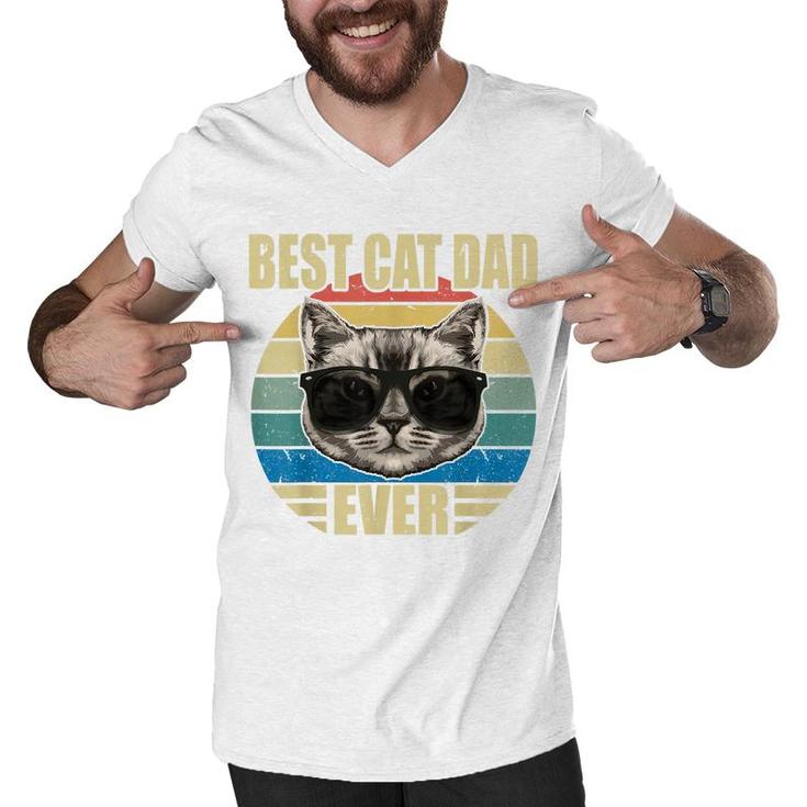 Mens Funny Vintage Cat Daddy  Fathers Day Best Cat Dad Ever  Men V-Neck Tshirt