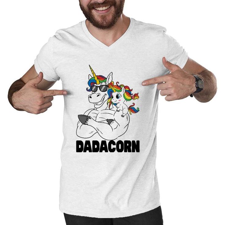Muscle Unicorn Dad Baby Daughter Shoulder Sitting Dadacorn Men V-Neck Tshirt