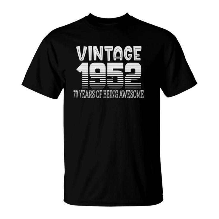 1952 70 Years Old 70Th Birthday Gift Idea Vintage T-Shirt
