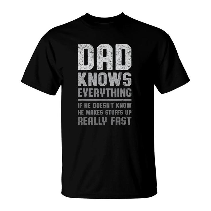 Funny Fathers Day Dad Knows Everything Dad Joke Periodically T-Shirt