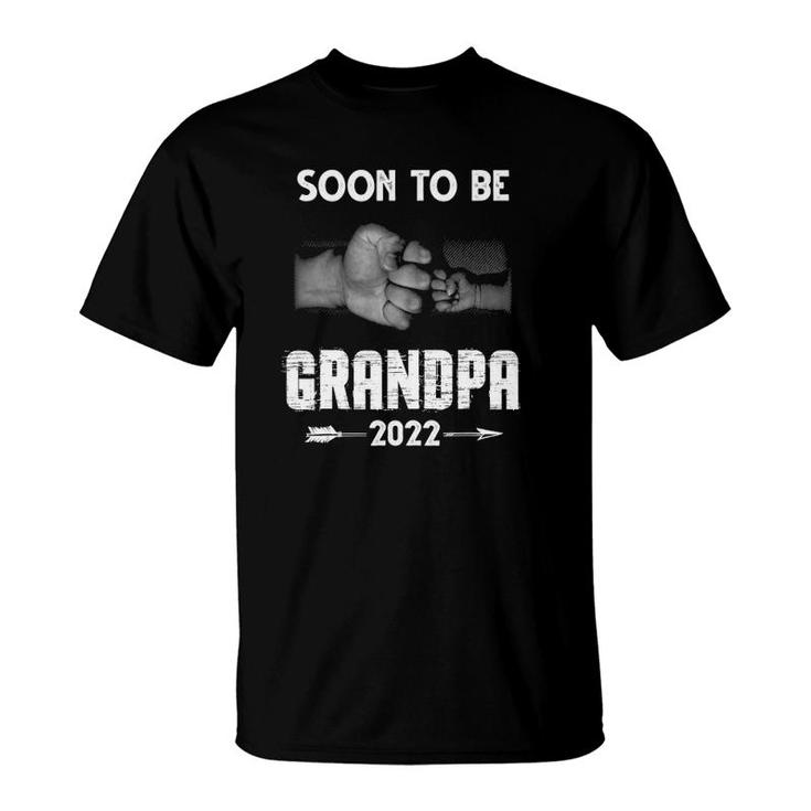 Mens Fathers Day Soon To Be Grandpa 2022 Grandpa Fathers Day T-Shirt