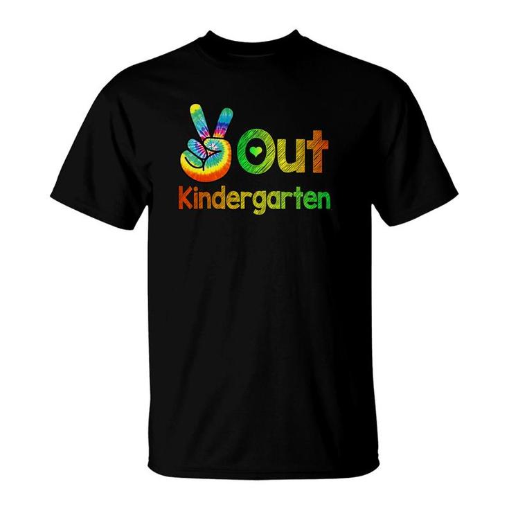 Tie Dye Peace Out Kindergarten Graduation Kids Class Of 2022 Happy Last Day Of School 2022 T-Shirt