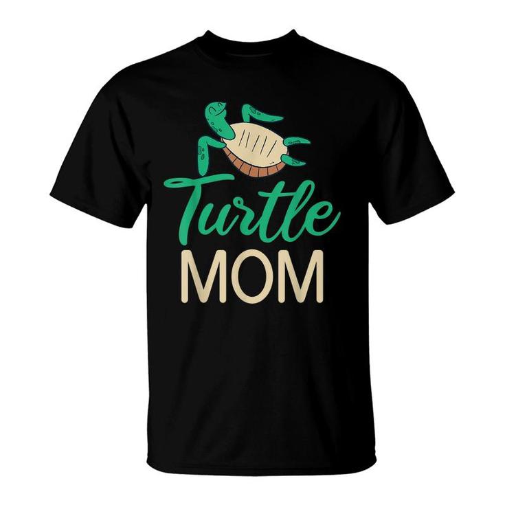 Turtle Mom Cute Sea Turtle Lover  T-Shirt