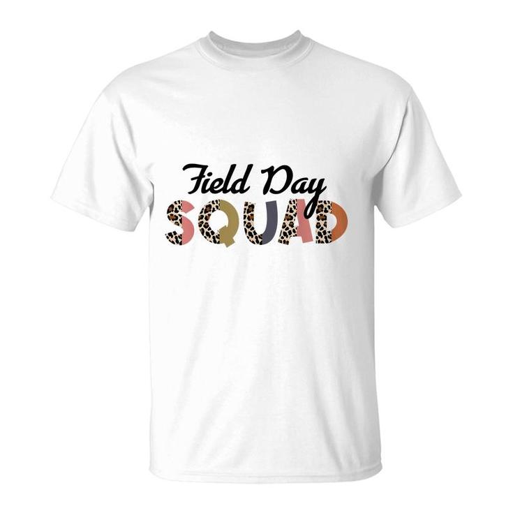 Field Day Squad 2022 Field Squad Kids Students Teacher Funny  T-Shirt
