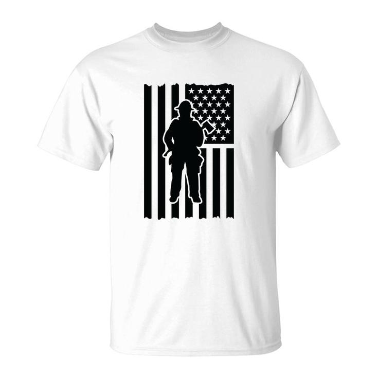 Firefighter Usa Flag Black Gift For Firefighter T-Shirt