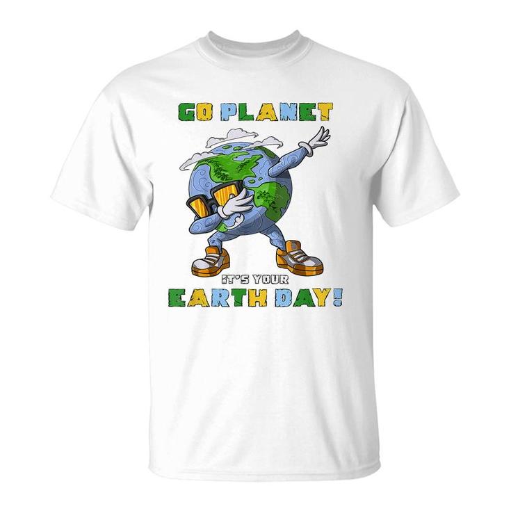 Go Planet Its Your Earth Day Dabbing Gift For Kids  T-Shirt