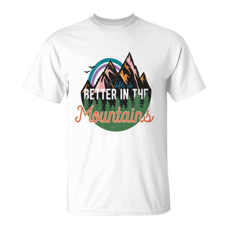 Life Is Better In The Mountains Wild Life  Vintage Style T-Shirt